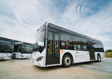 KALISTA, Elektrifikasi Armada, EV Fleet, Kendaraan Listrik Komersial, Fleet Management, Mobil Listrik Indonesia, Infrastruktur Charging, Transportasi Berkelanjutan, Monitoring Armada, Solusi EV